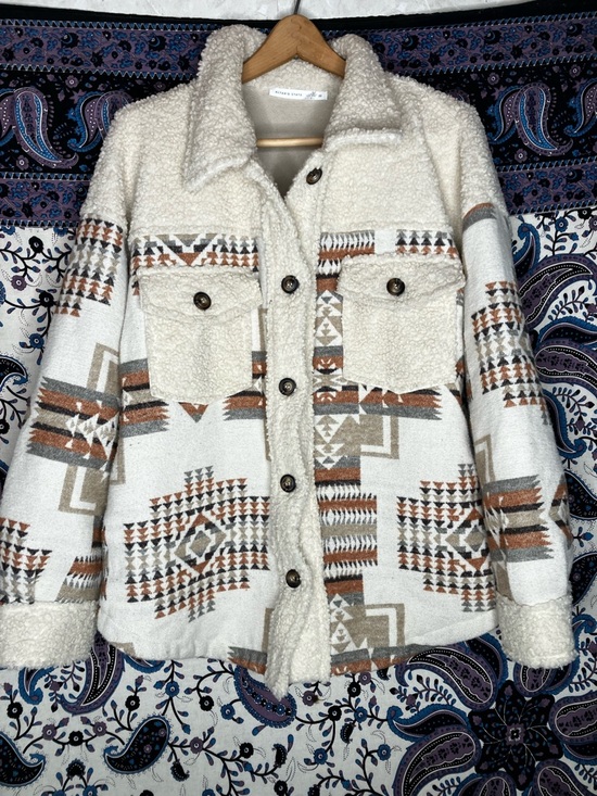 Altar'd State Jackets & Blazers - Altar’d state Aztec Sherpa jacket M